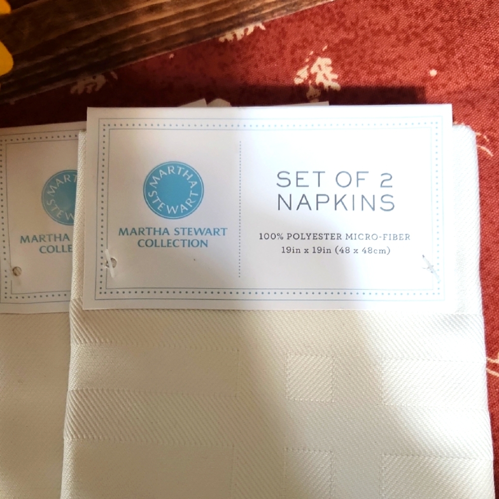 MARTHA STUART COLLECTION NAPKINS